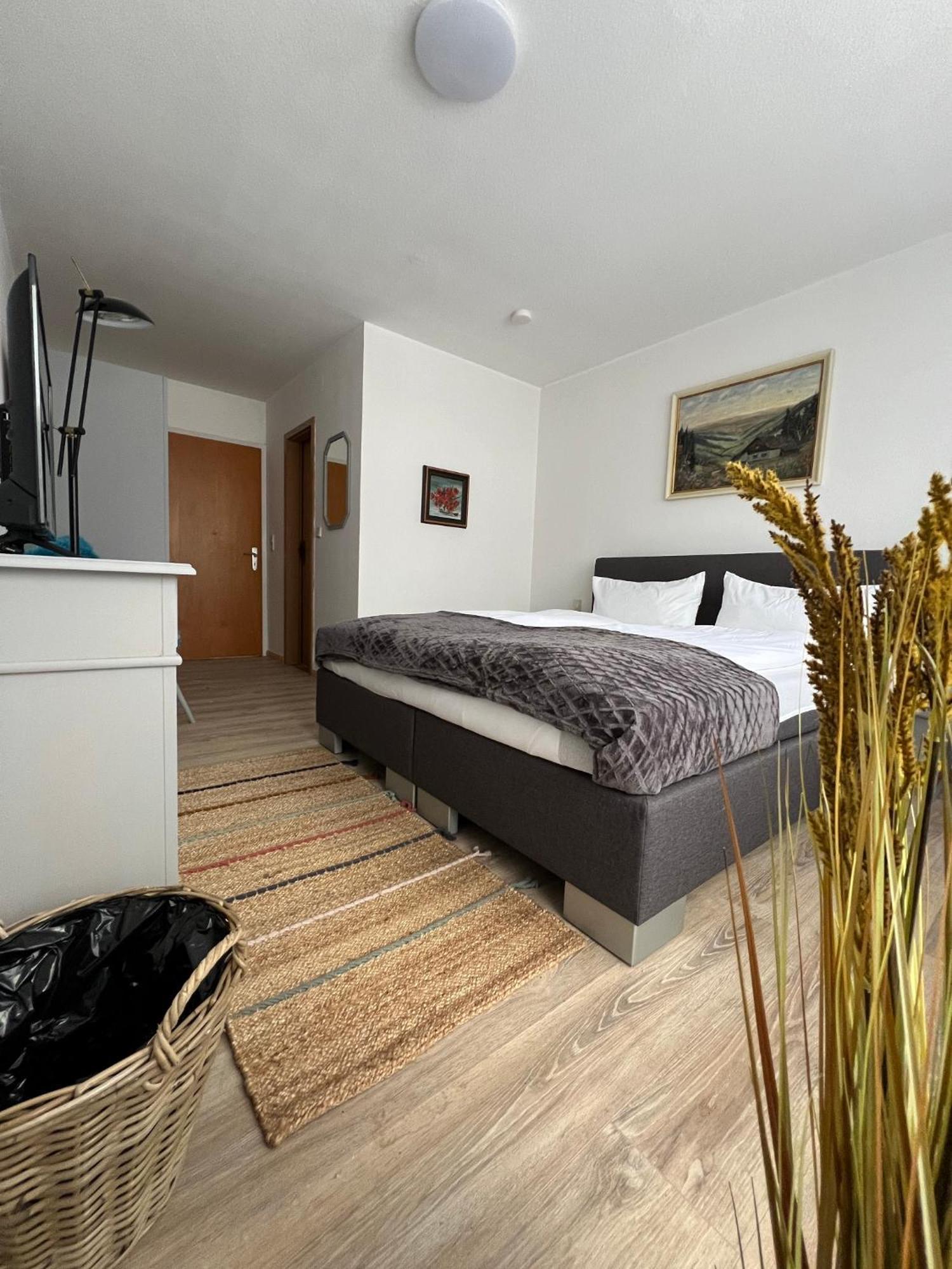 Haus Zum Guten Hirten Steinsfeld Екстер'єр фото